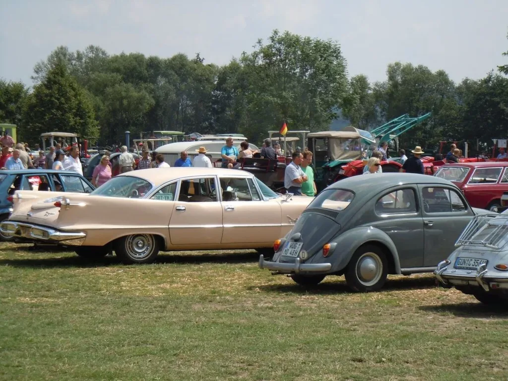 Großes Oldtimertreffen (Quelle: Zweckverband Brombachsee)