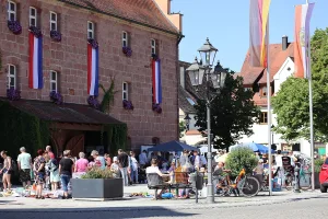 Heimatfest Trödelmarkt (Quelle: Tourismusverband Fränkisches Seenland)