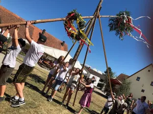 Kirchweih in Obersteinbach (Quelle: Tourismusverband Fränkisches Seenland)