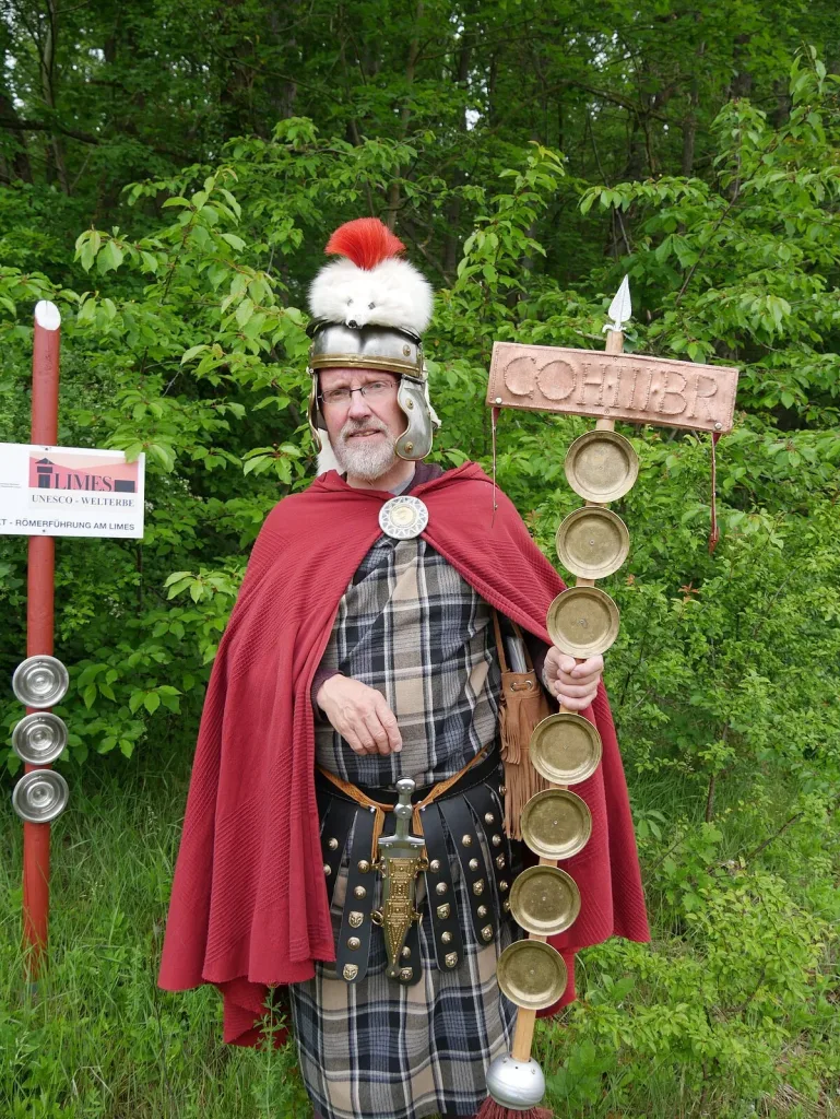 Limes-Römerführung im Burgstallwald (Quelle: Tourismusverband Fränkisches Seenland)
