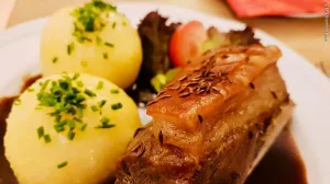 Schäufele-Tradition trifft Moderne! (Quelle: Zweckverband Brombachsee)