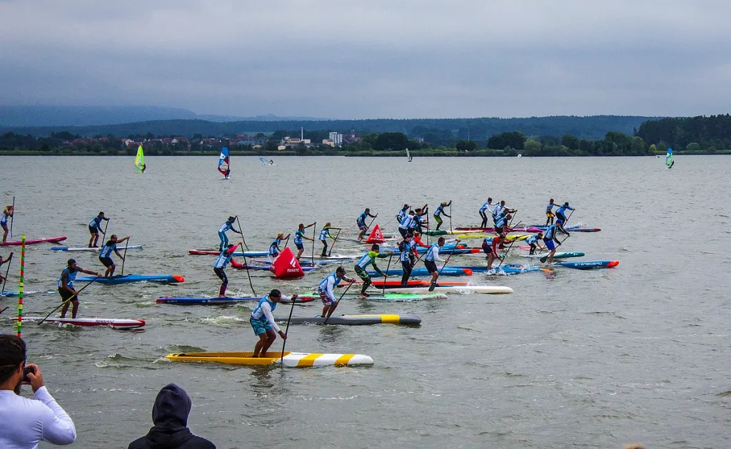 SUPalot – Surfzentrum Schlungenhof (Quelle: Tourismusverband Fränkisches Seenland)