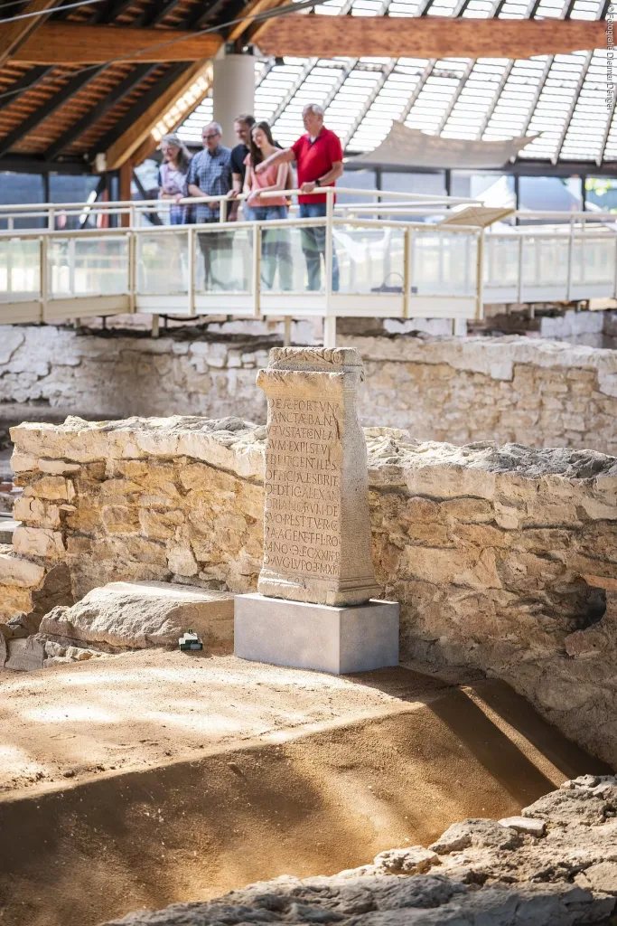 Führung durch die Römischen Thermen (Quelle: Tourismusverband Fränkisches Seenland)
