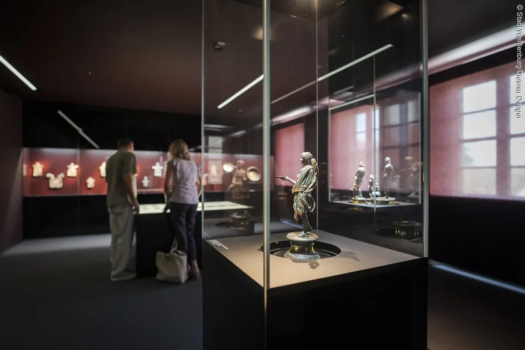 Führung im RömerMuseum (Quelle: Tourismusverband Fränkisches Seenland)
