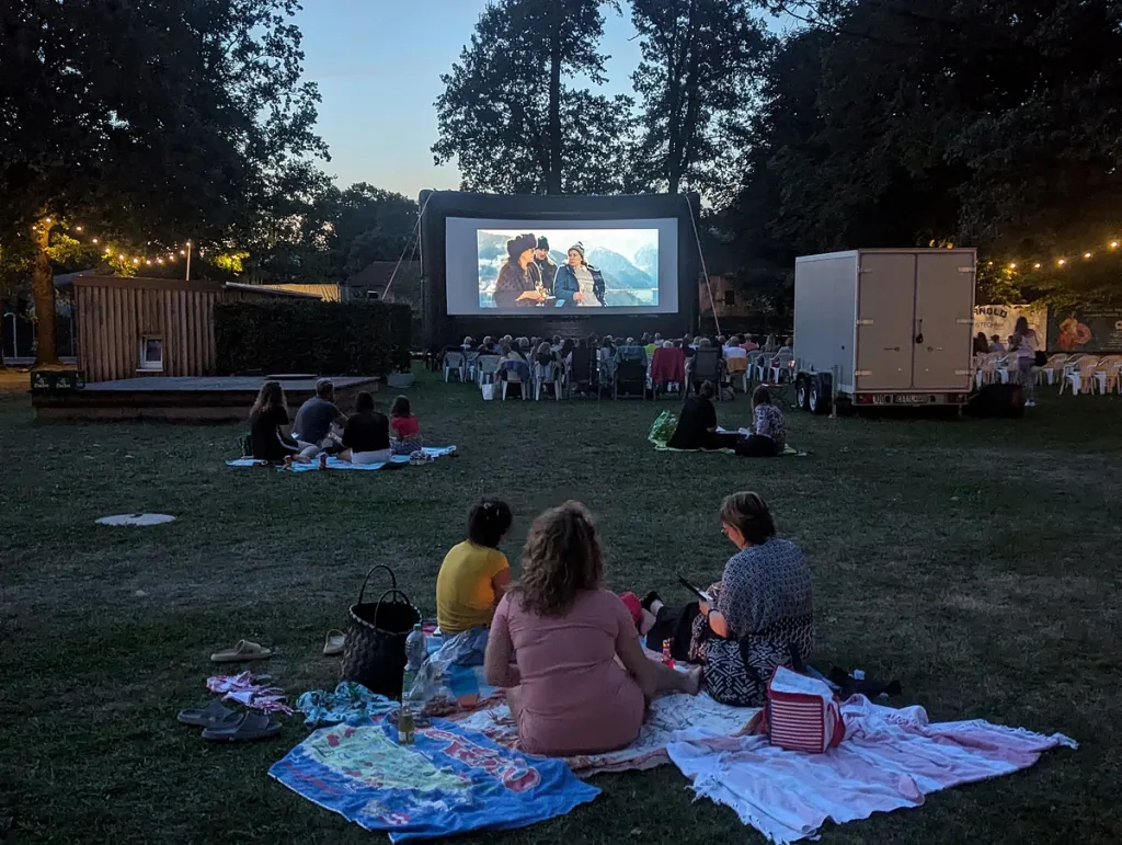 Kino-Sommer im Waldstrandbad Windsbach (Quelle: Tourismusverband Fränkisches Seenland)