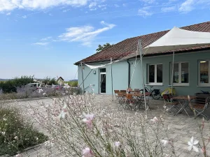 Kneipe Café Hans (Quelle: Tourismusverband Fränkisches Seenland)