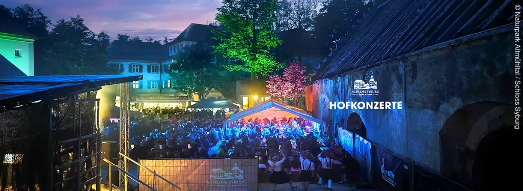 Tag des offenen Schlosstors mit Abschlusskonzert, Saisonabschluss auf Schloss Syburg (Quelle: Tourismusverband Fränkisches Seenland)